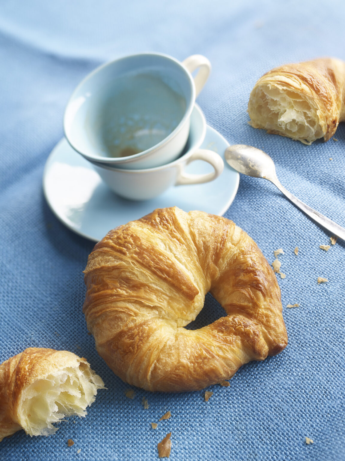 croissant-curved-100g-lbp-bakeries